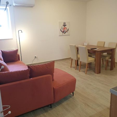 Apartments Valeria Divšići Екстериор снимка