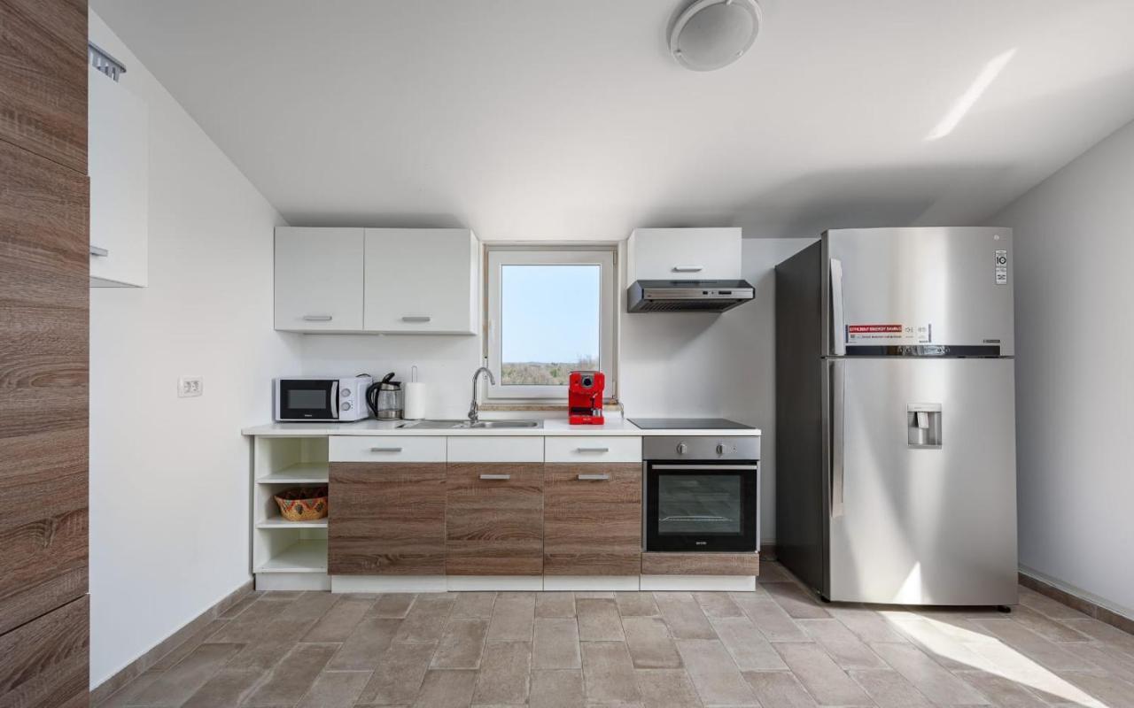 Apartments Valeria Divšići Екстериор снимка