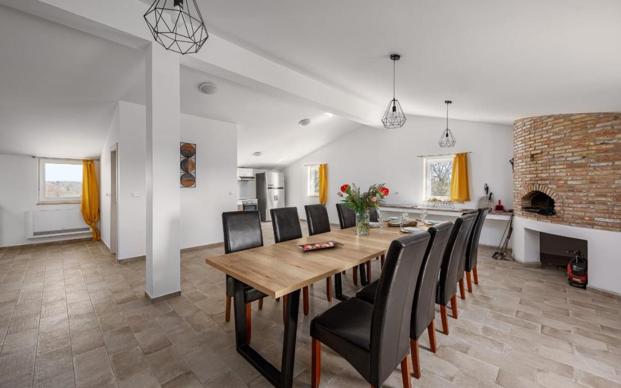 Apartments Valeria Divšići Екстериор снимка