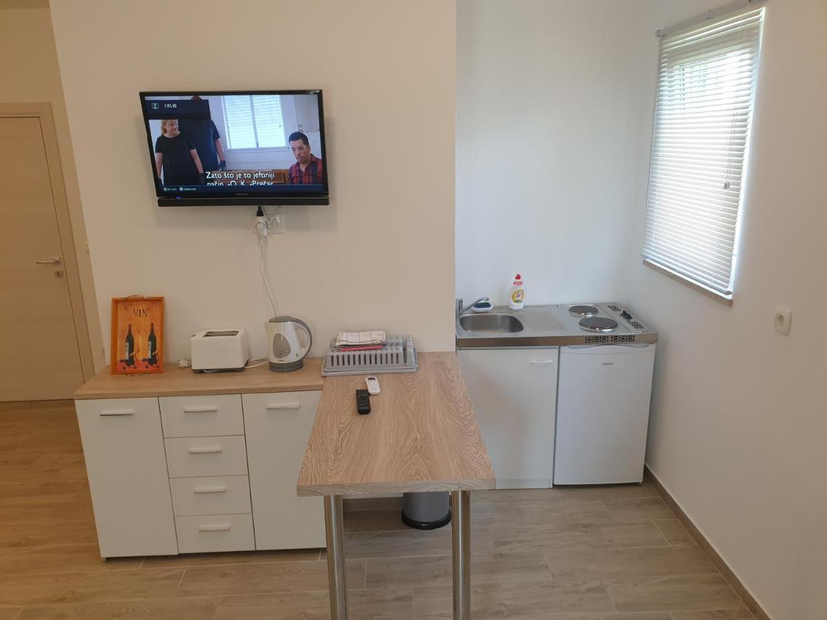 Apartments Valeria Divšići Екстериор снимка
